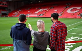 [NBA]杜兰特遭包夹分球 芬尼·史密斯三分得手